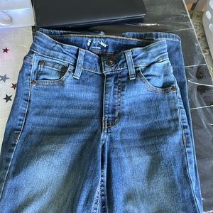 Art and class size 8 girlfriend style jean
